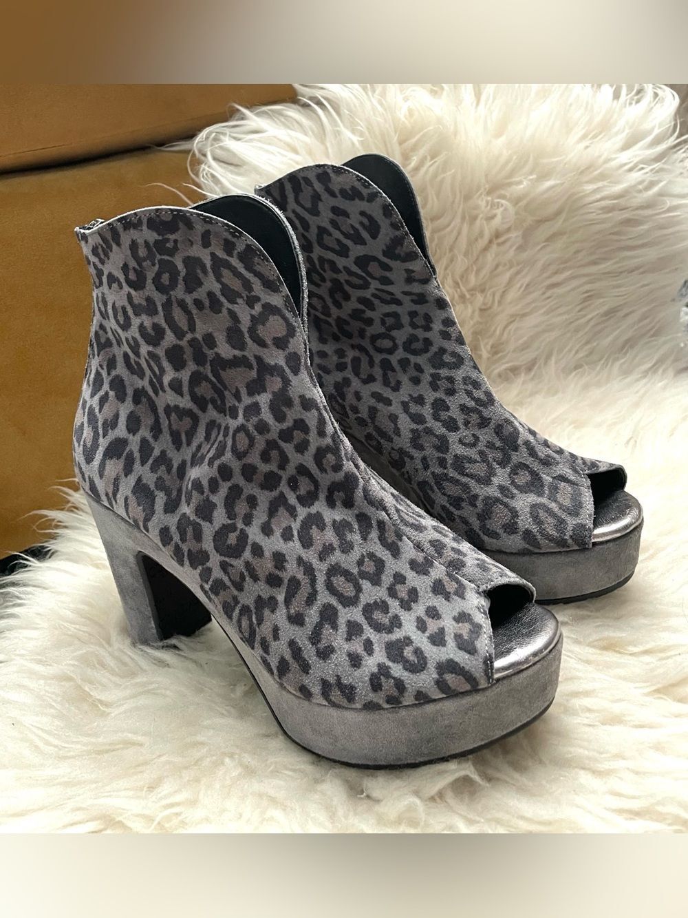 Cordani Ankle Boots Open Toe Platforms. Leopard Print Gray 36/6